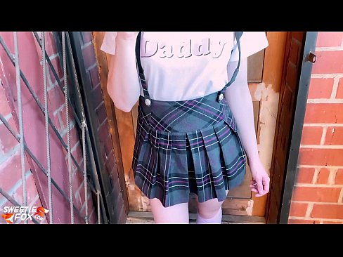 ❤️ Pelajar sekolah Menghisap batangnya dalam-dalam dan meniduri bukannya kelas. Lucah pada ms.assistirhentai.ru ﹏