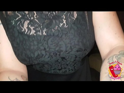 ❤️ Kakak tiri perempuan slutty memberinya blowjob dan bahasa Sepanyol Lucah pada ms.assistirhentai.ru ﹏