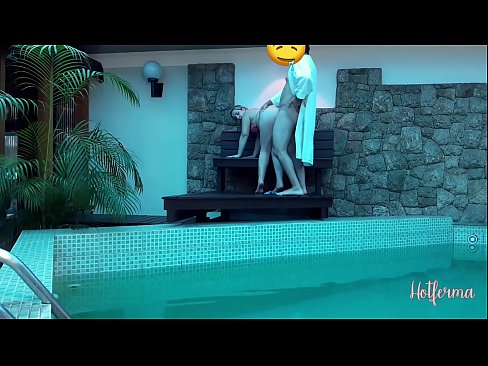 ❤️ Bos menjemput pembantu rumah ke kolam, tetapi tidak dapat menahan panas Lucah pada ms.assistirhentai.ru ﹏